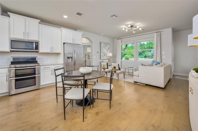 Building Photo - 142 Volterra Ln