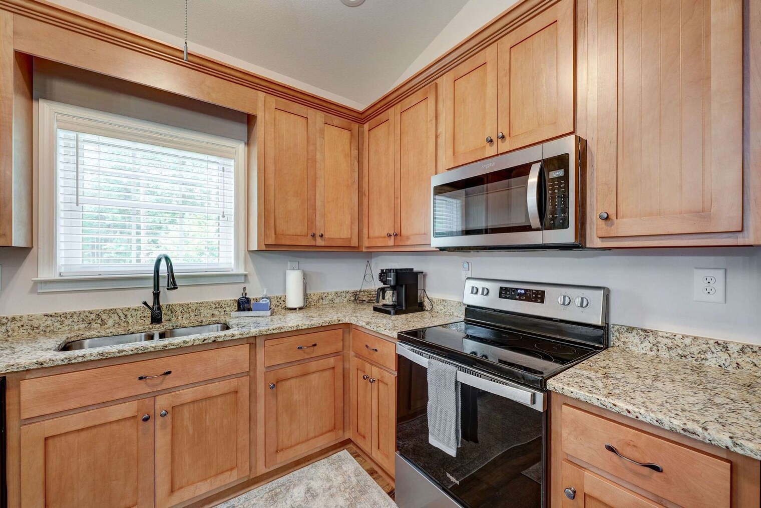 Building Photo - 1428 Power Dam Rd