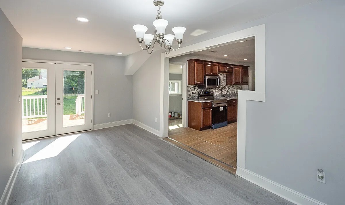 Building Photo - 10539 Greenwood Rd