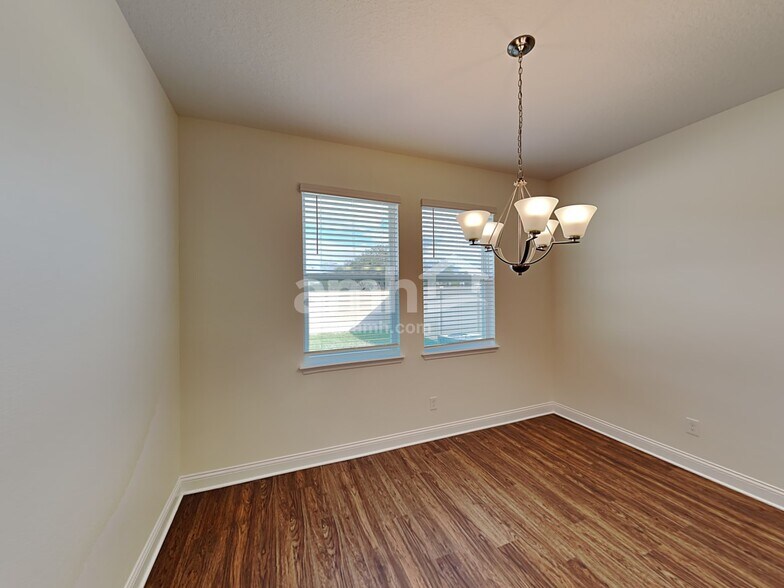 Building Photo - 2126 Saffron Walden Dr