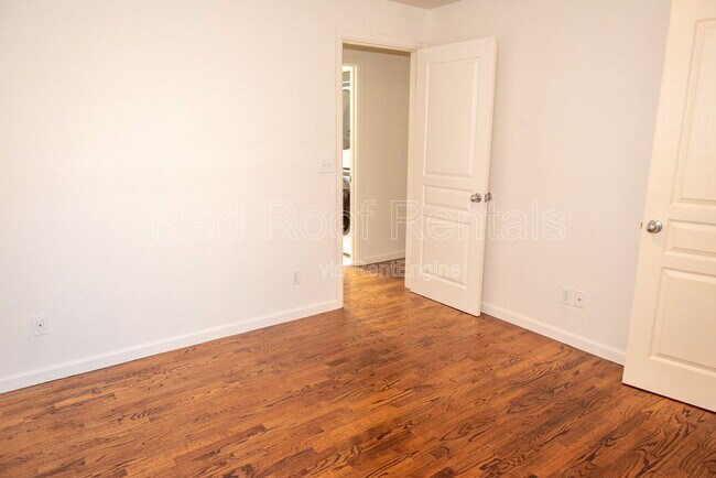 Building Photo - 4840 N 8th St