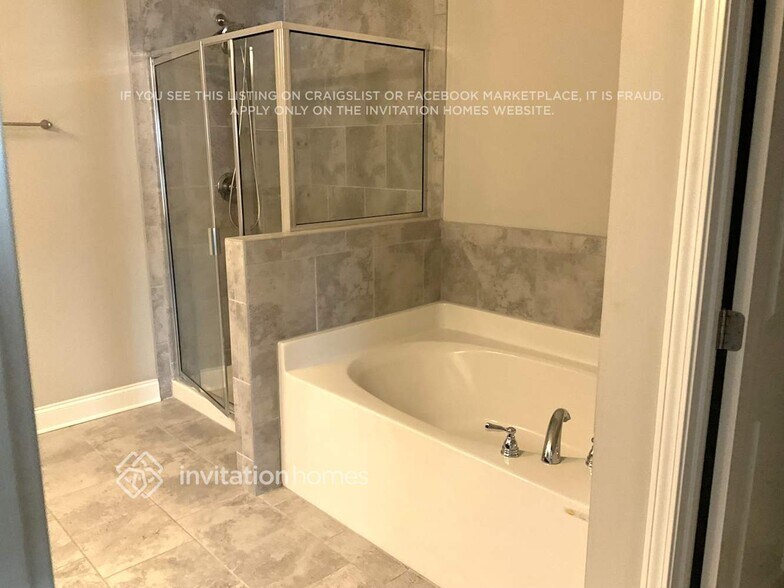 Building Photo - 866 Sweet Rosalie Ct