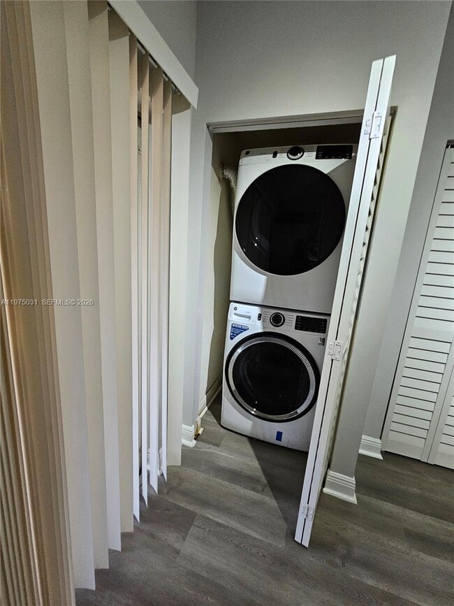 Building Photo - 3305 Cabaret Ln