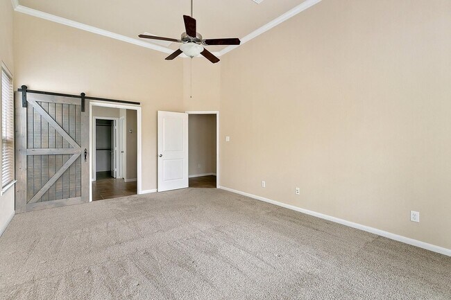 Building Photo - 26315 Cedar Pine Dr