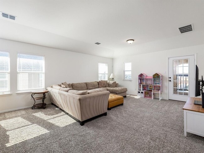 Building Photo - 3921 Riardo Dr