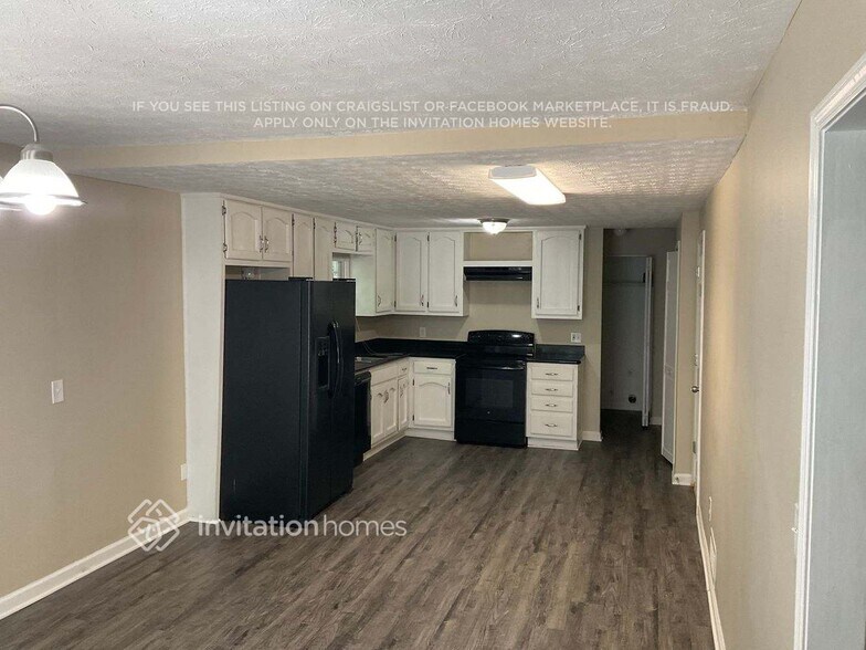 Building Photo - 321 Princeton Way
