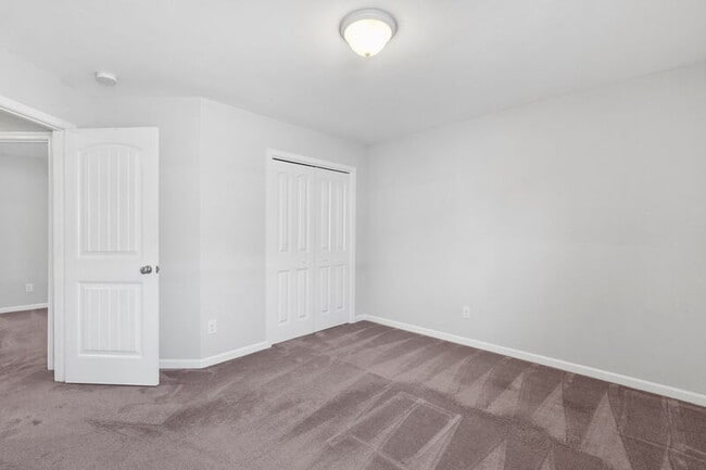 Building Photo - 137 Spoonbill Cir