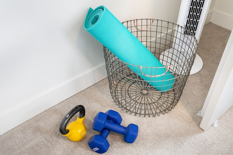 Building Photo - 65 W Dravus St