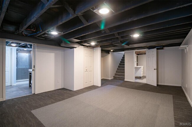 Building Photo - 330 Calvert Ave