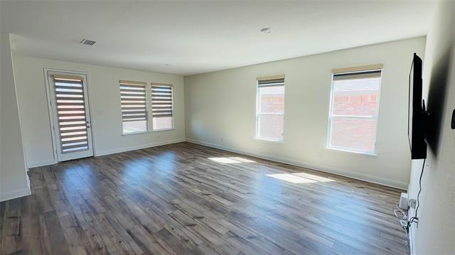 Building Photo - 2512 Wheeler Ave