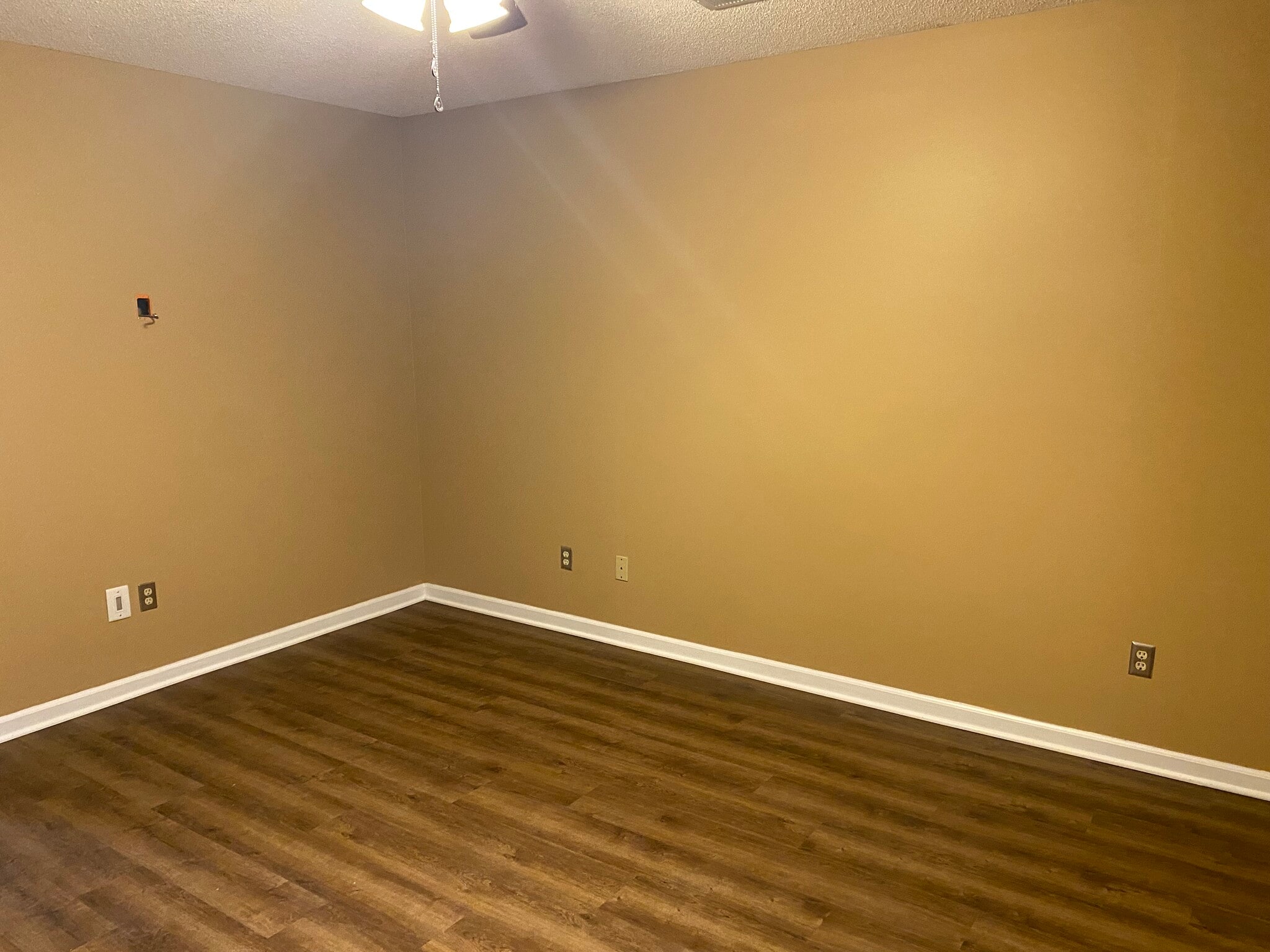 Building Photo - 9161 Valkrie Ln