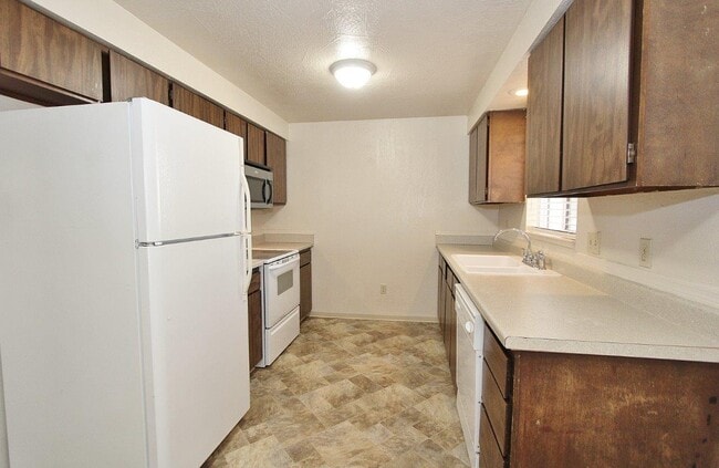 Building Photo - 3696 N Patricia Ln