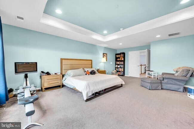 Building Photo - 42530 Oxford Forest Cir