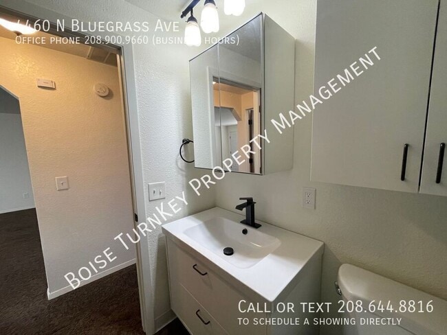 Building Photo - 4460 N Bluegrass Ave