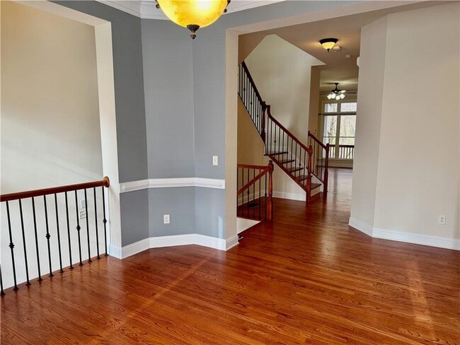 Building Photo - 1303 Creekside Pl SE