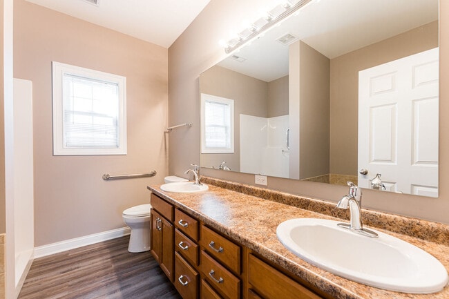 Building Photo - 2368 Concord Dr