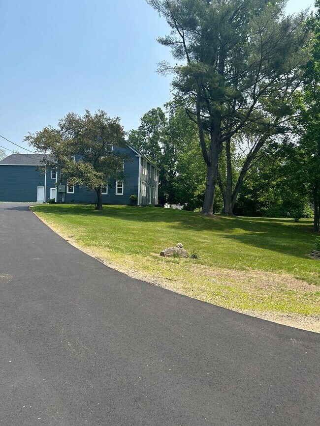 Building Photo - PRICE REDUCTION - Beautiful renovated 5 be...