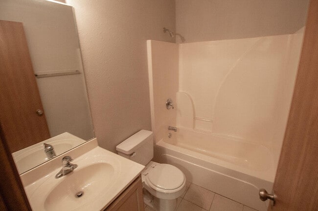 Building Photo - 1516 Citadel Dr