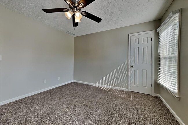 Building Photo - 1275 Shamrock Hill Cir