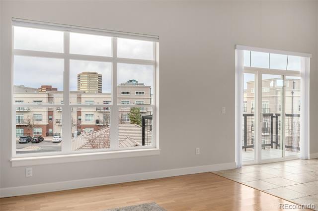 Building Photo - 5677 S Park Pl