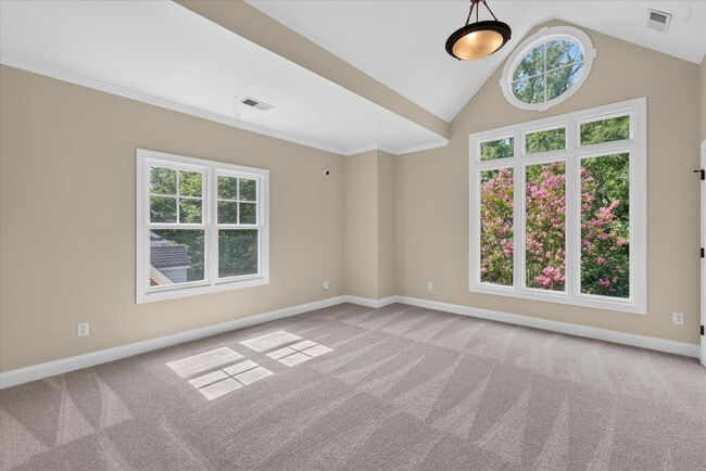 Building Photo - 306 Hillside Ave