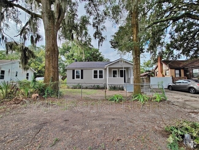 Building Photo - 284 E 46th St