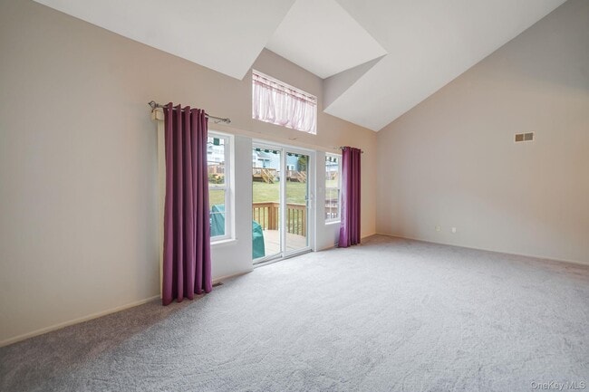 Building Photo - 18 Summerfield Cir