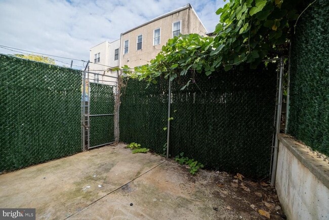 Building Photo - 1715 W Berks St