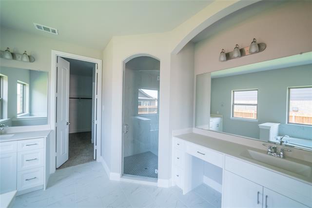 Building Photo - 14633 Donner Trail