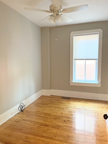 Building Photo - 3440 Pestalozzi St