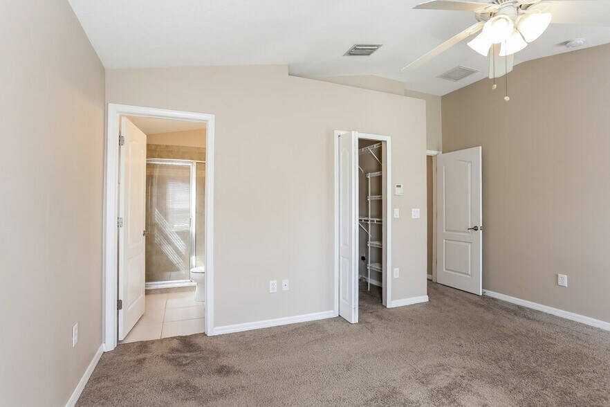 Building Photo - 7804 Maroon Peak Dr