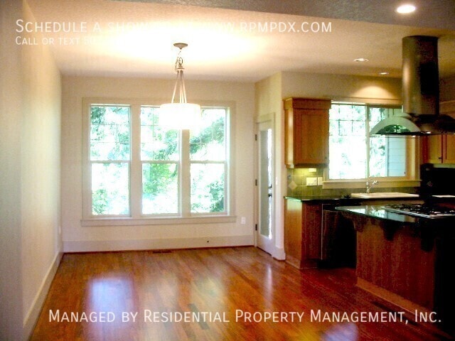 Building Photo - 5055 W Sunset Dr