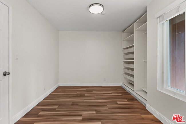 Building Photo - 4800 Maytime Ln