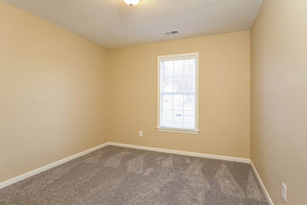 Building Photo - 229 Lucan Dr