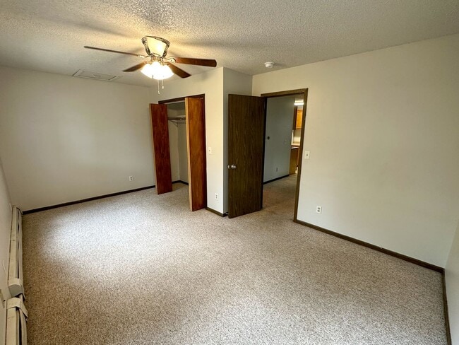 Building Photo - 321 Stanton Ave