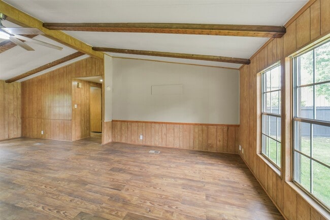 Building Photo - 11023 Forrest Valley Dr