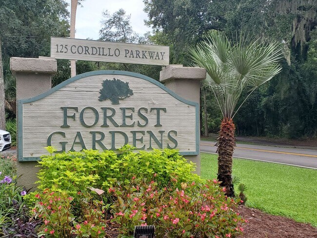 Building Photo - Incredible 2BR/2BA Forest Gardens Villa!