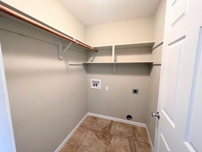 Building Photo - 16075 Holy Cross Ln