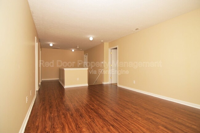 Building Photo - 12419 Deerview Dr