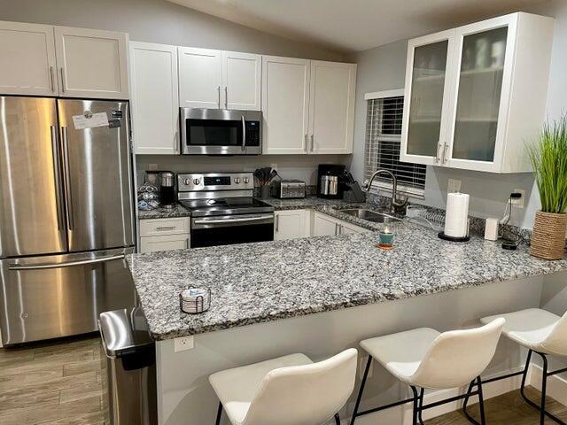 Building Photo - 601 N E St