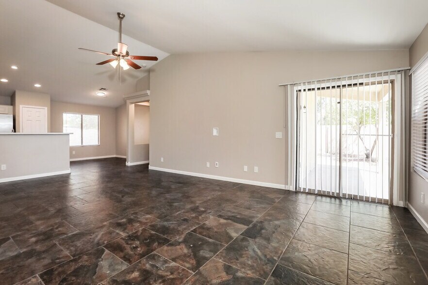 Building Photo - 33053 N North Butte Dr