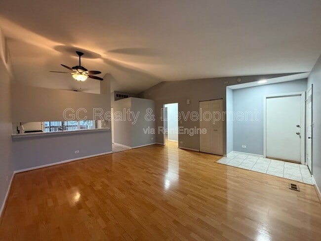 Building Photo - 624 Thorndale Dr