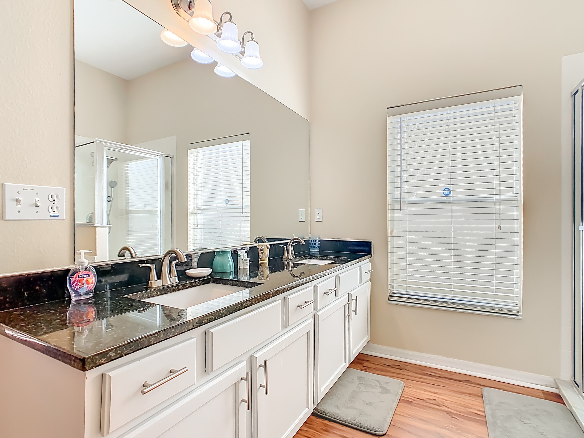 Building Photo - 2041 Morning Star Dr