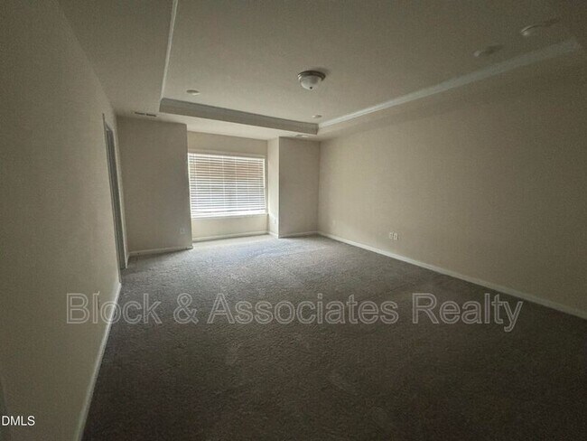 Building Photo - 268 Abbots Ml Dr