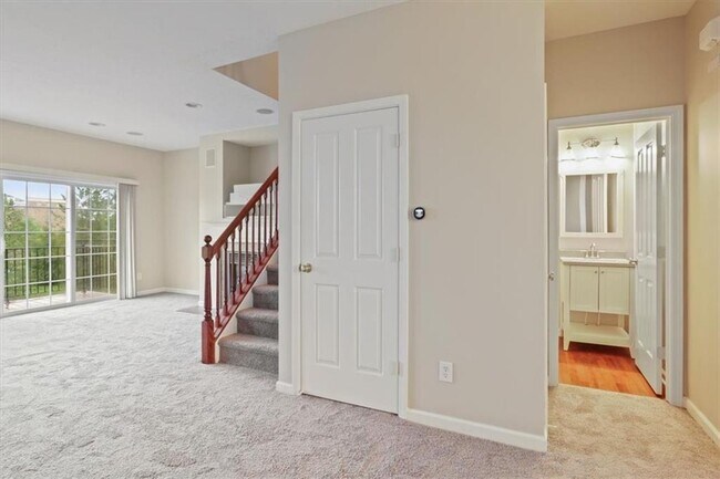 Building Photo - 172 Straughn Ln