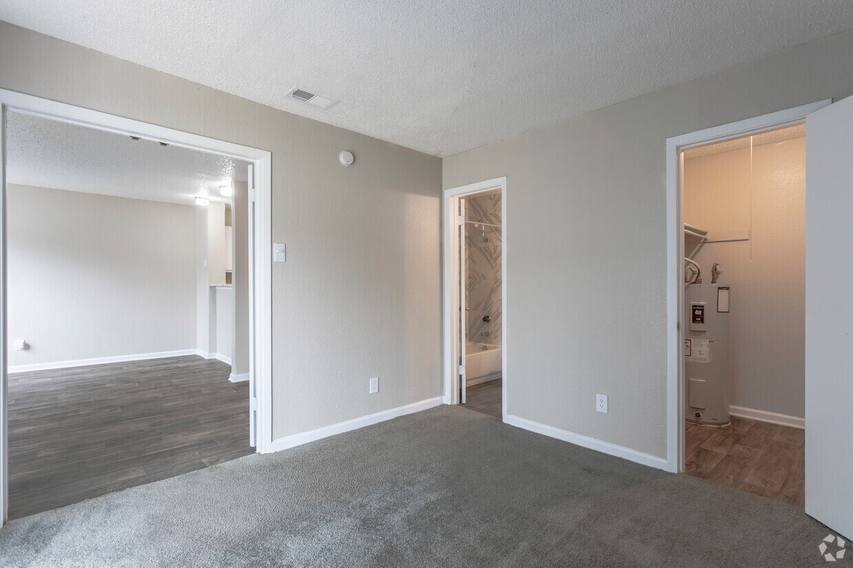 Village Square Apartments Irving