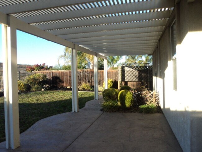 Building Photo - 3 bed 2 Bath 12 Bridges Home Lincoln, CA