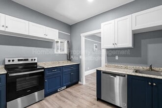 Building Photo - 2704 W Boone Ave