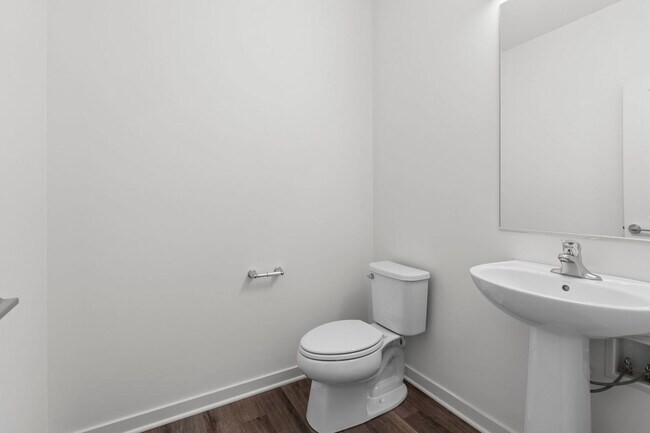 Building Photo - 103 E Crystal Lake Ave