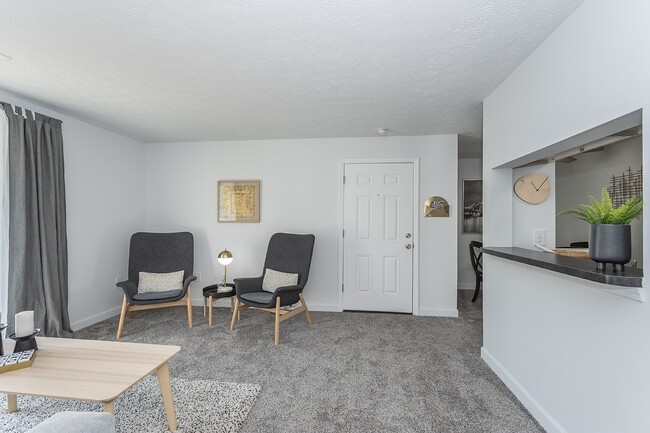 Interior Photo - Hilltop Apartments
